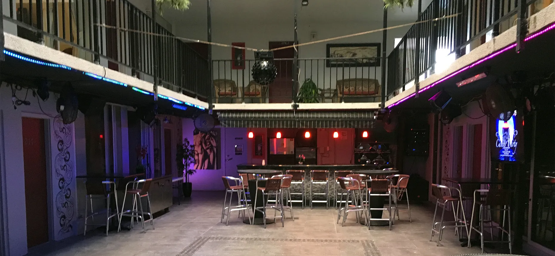 Atrium lounge with bar tables